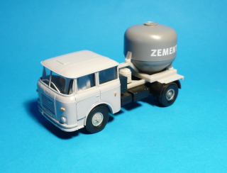 * Škoda 706 - přeprava cementu - nápis ZEMENT