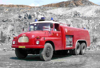 TATRA 138 cisterna hasiči plechová cedule - 20 x 30 cm