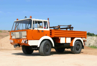 TATRA 813 - plechová cedule 20 x 30 cm