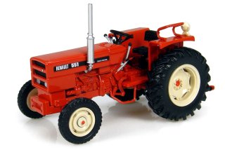 1:43 - RENAULT 551 TRACTOR 1973