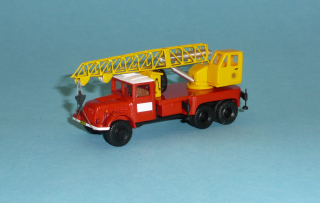 TATRA 111 jeřáb HSC-5 krátké rameno HASIČI - 1:87