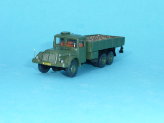TATRA 111 valník zelený - 1:87 s nákladem kamene