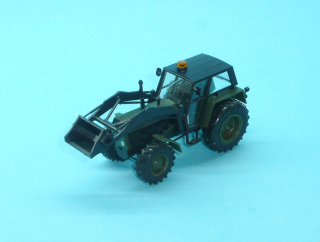 1:43 - traktor Zetor Crystal 12045 - vojenská zelená ČSLA/AČR s nakladačem