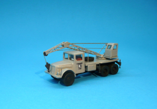 TATRA 111 - autojeřáb K32 - 1:87