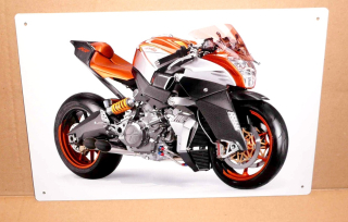 Aprillia 20 x 30 cm