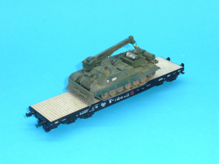 plošinový vůz Salp/Px - ČSD s nákladem VT-72B