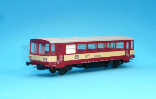 Hotový model přívěsného vozu Bdtax k M152 - 1:87