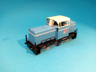 T334 - 710.455-7 - kompletní karoserie - 1:87