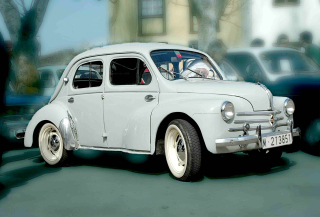 Renault 4    20 x 30 cm 