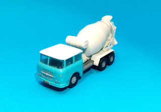 Škoda 706 - 6x6 Betonmix - 1:87