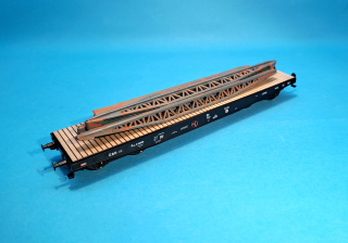 plošinový vůz Rmmp/Pao ČSD s nákladem železa - 1:87