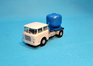 Škoda 706 přeprava cementu - 1:87
